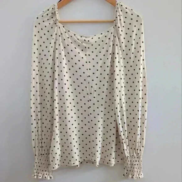 H&M | Cream with Black Polka Dots V-Neck Wrap Style Long Sleeve Top - Picture 4 of 4